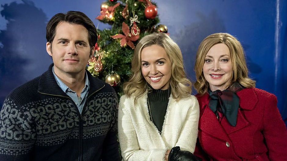 Hearts of Christmas